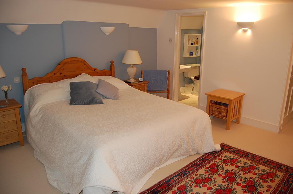 Bed and Breakfast Pickwick House Stoke by Clare Номер фото